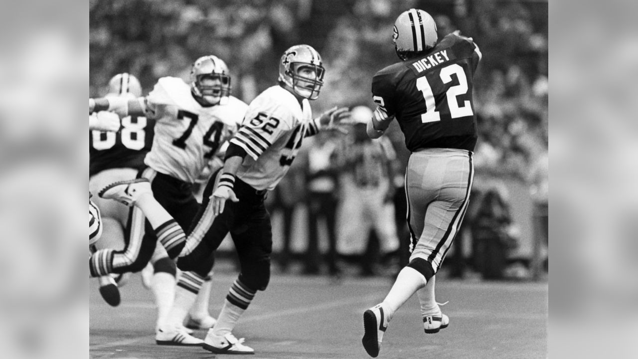 Green Bay Packers, quarterback Lynn Dickey is shown 1982. (AP Photo Stock  Photo - Alamy