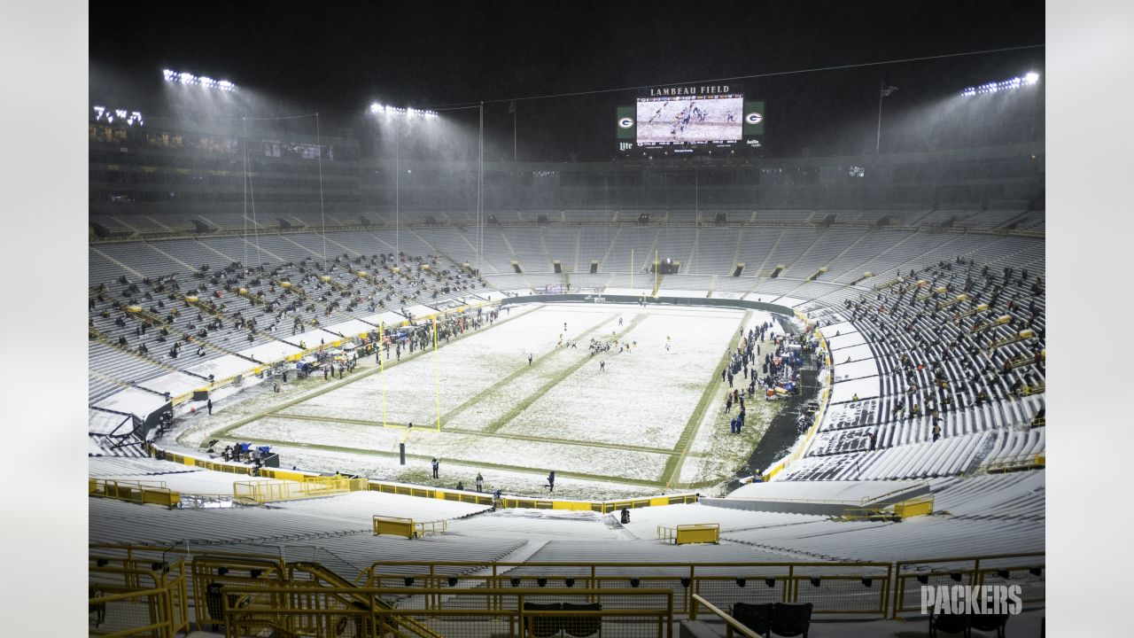 Packers vs. Titans recap: Green Bay rolls at snowy Lambeau Field