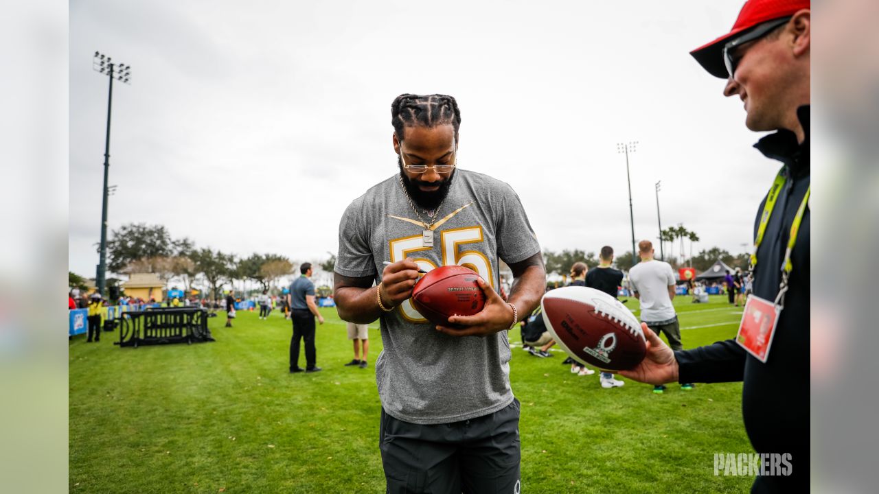 Za'Darius Smith, Davante Adams & Kenny Clark sign autographs at Pro Bowl  practice