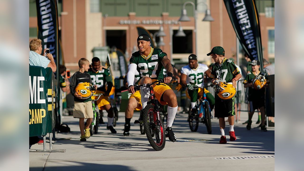 Kids Bike Ride Kicks Off Green Bay Packers Training Camp