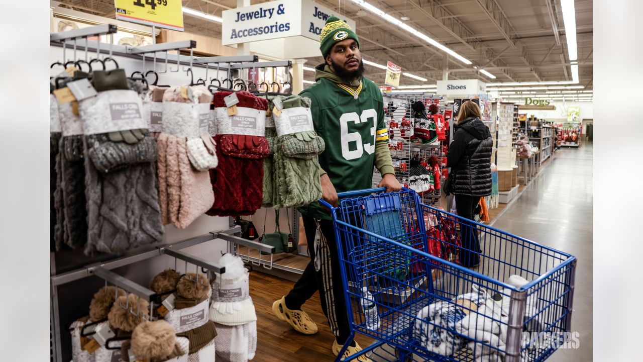 Green Bay Packers on X: Last night we teamed up with @meijer to provide  kids from the @bbbsnew an opportunity to do some holiday shopping for their  families. Each child received a