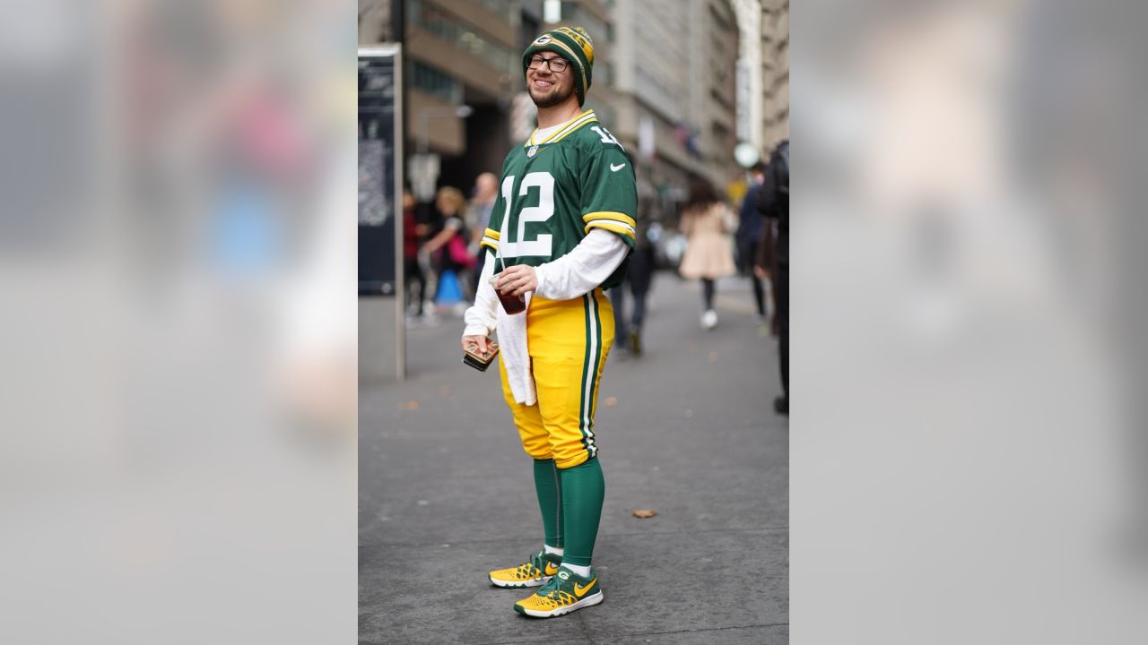 Packers fans show off their Halloween costumes