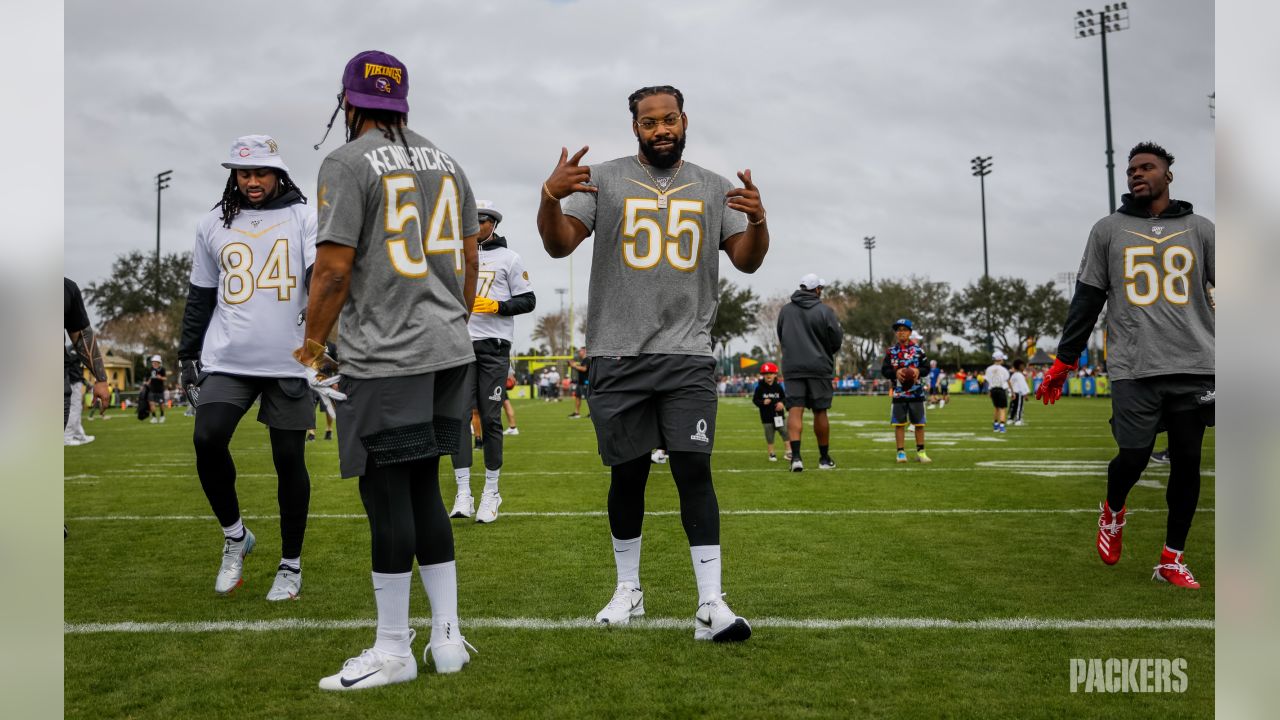 Za'Darius Smith, Davante Adams & Kenny Clark sign autographs at Pro Bowl  practice