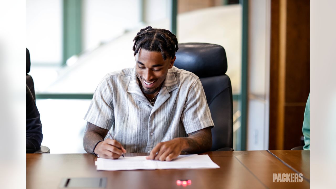 Reports: Jaire Alexander Signs 4-Year Extension with Packers, Y100 WNCY, Your Home For Country & Fun