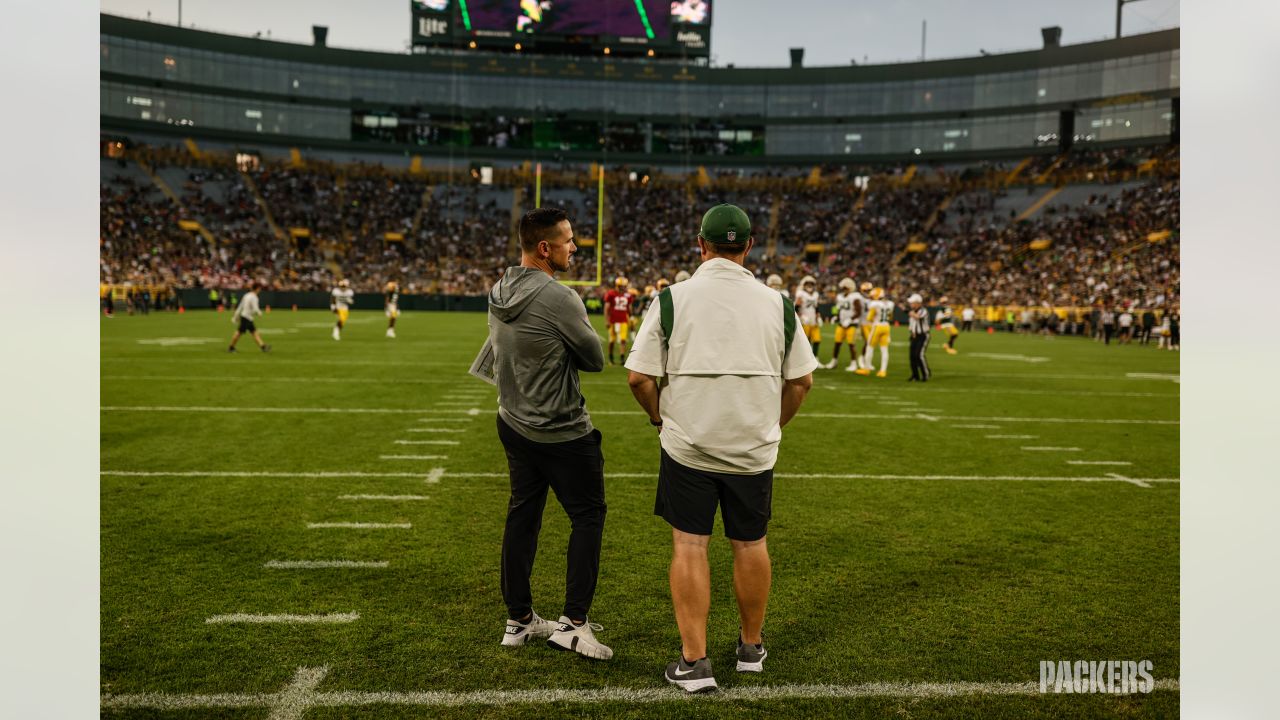 Photos: Packers Family Night shines under the lights at Lambeau Field