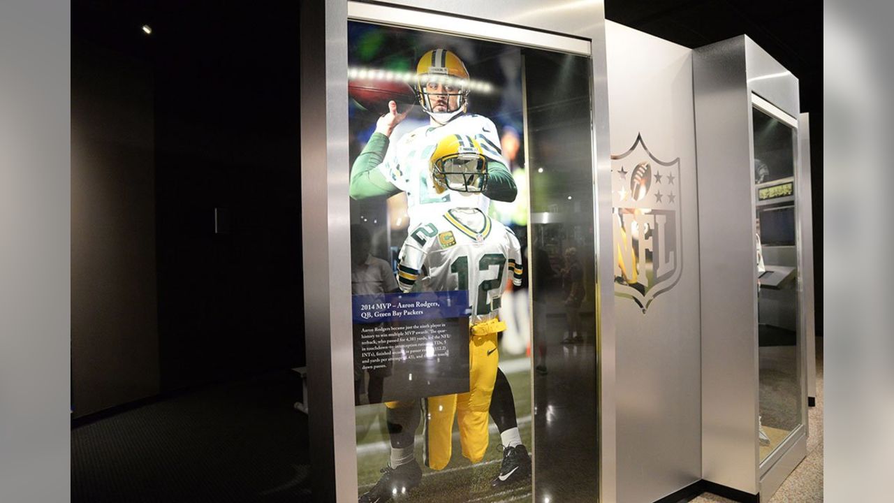 See Brett Favre's Hall of Fame Locker 