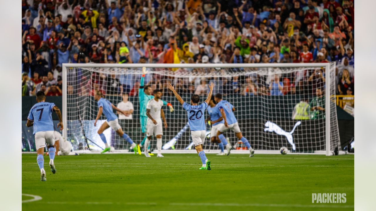 Photos: Lambeau Field hosts first-ever soccer match between FC Bayern  Munich & Manchester City