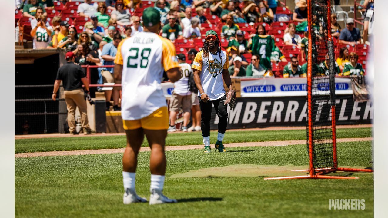 Green Bay Packers Donald Driver charity softball NFL Timber Rattlers