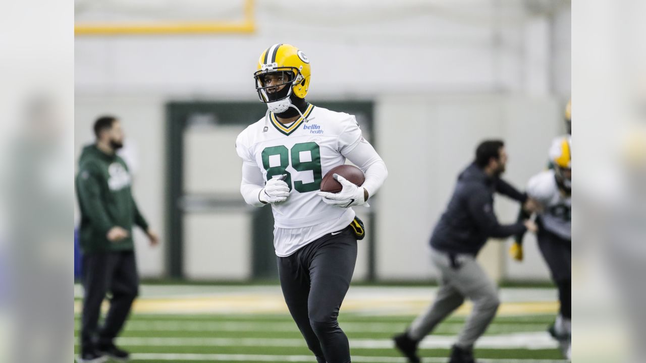 Freaky Friday: Packers swap jerseys for practice