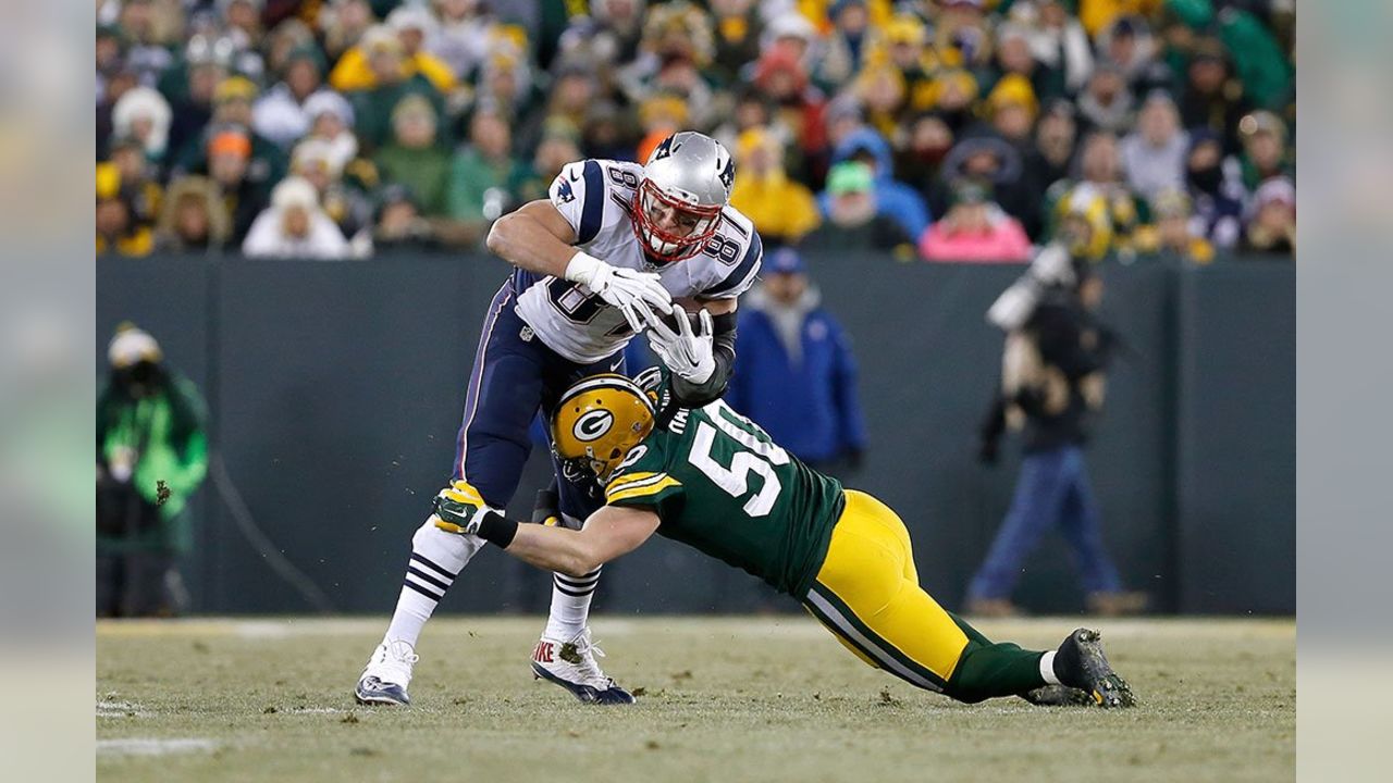 Ohio State great A.J. Hawk officially retires from the NFL as a Green Bay  Packer - Land-Grant Holy Land