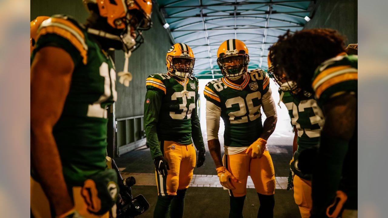 Aaron Rodgers during the procession of Super Bowl MVPs before SB50.  Green  bay packers football, Green bay packers wallpaper, Green bay packers fans