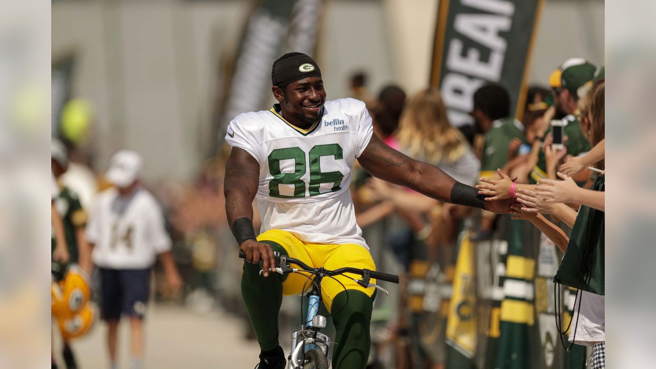 Photos: Packers bike to work Friday