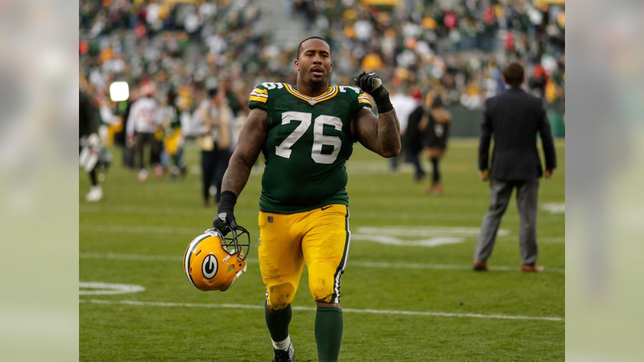 If the Bengals win the Super Bowl, former Packers Pro Bowler Mike Daniels  will get his first ring! : r/GreenBayPackers