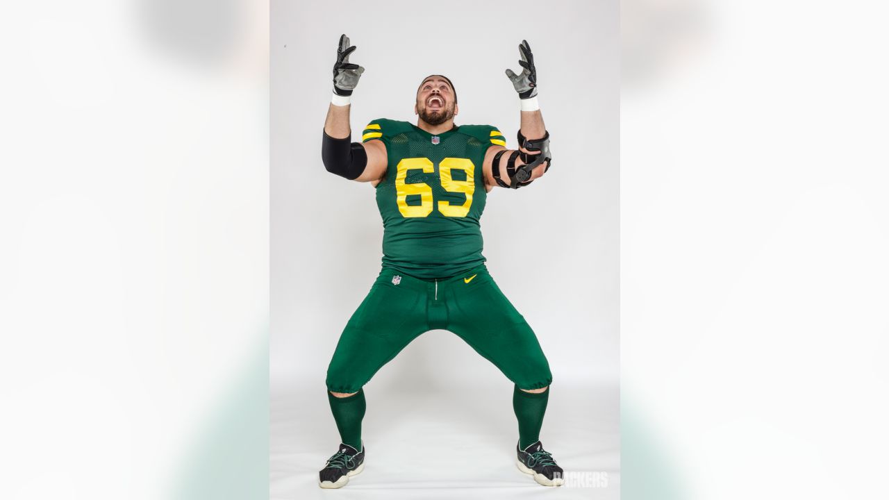 SLIDESHOW: Packers look to the 50′s for new jerseys