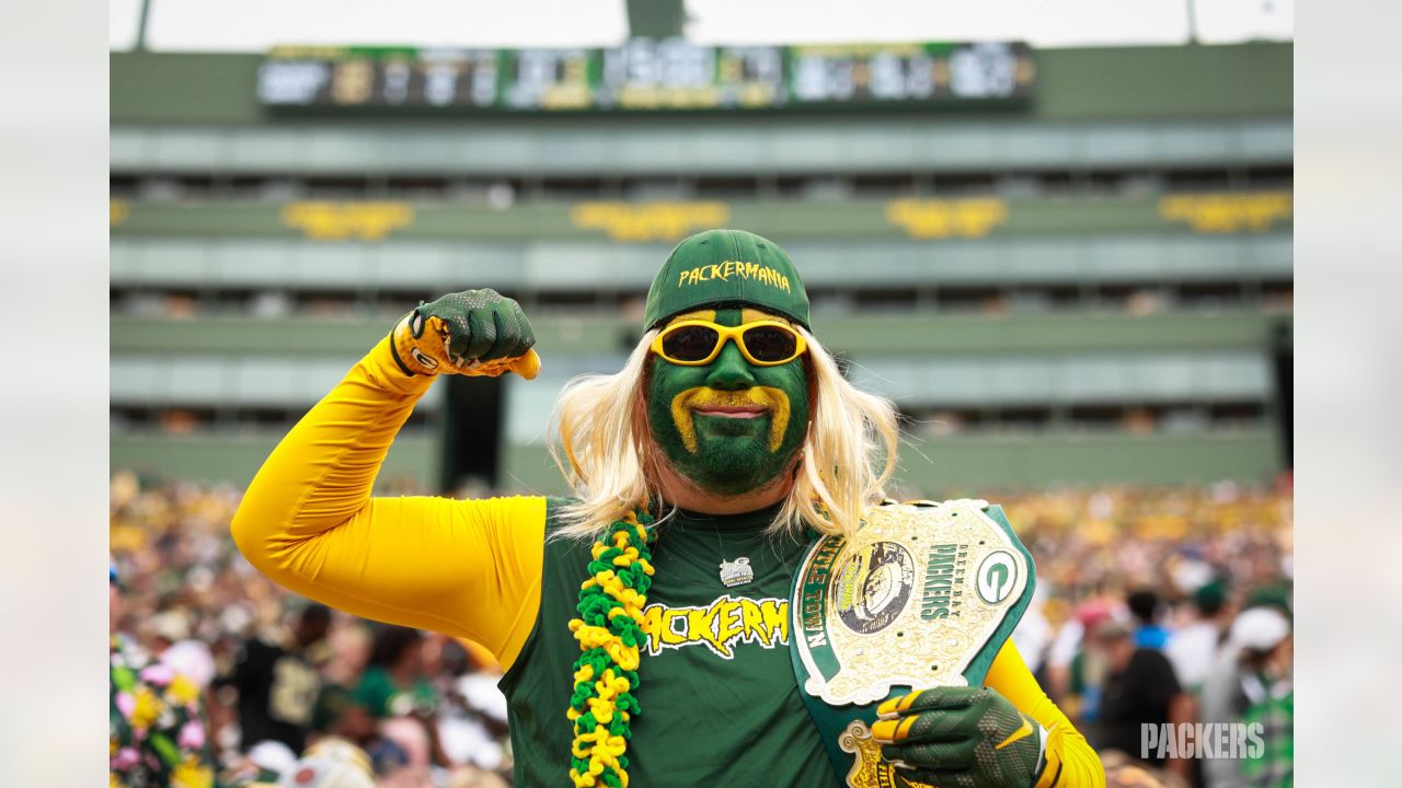 Photos: Fans cheered on the Packers at Lambeau Field home opener