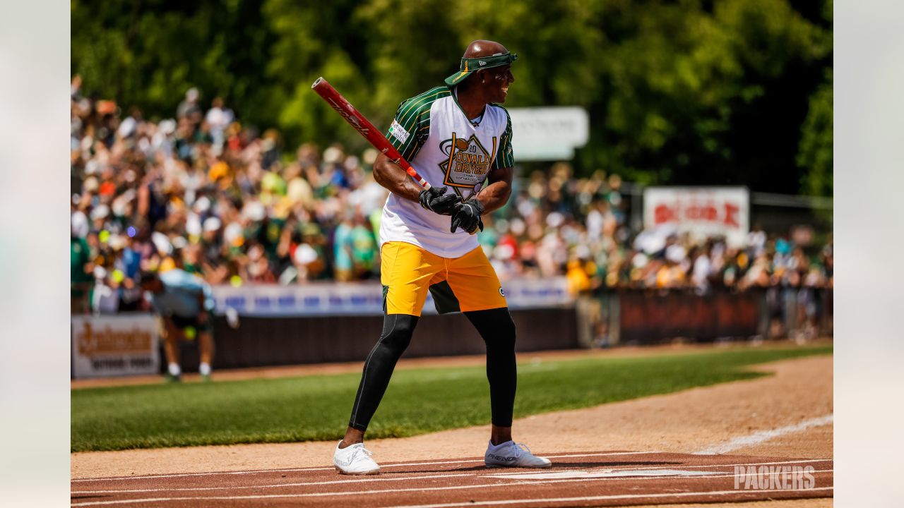 Donald Driver hosts third annual charity softball game, raises