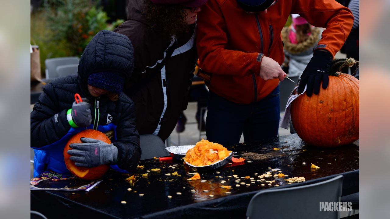 Packers Fans Carve Pumpkins At Titletown