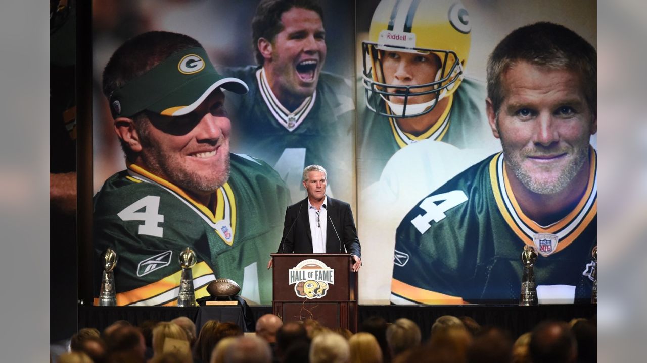 Favre to join Packers Hall of Fame in 2015