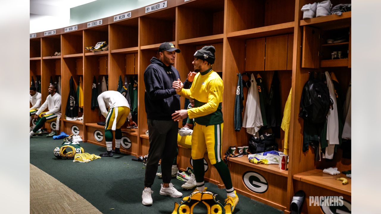 Green Bay Packers on X: Locker room ➡️ field #GBvsATL