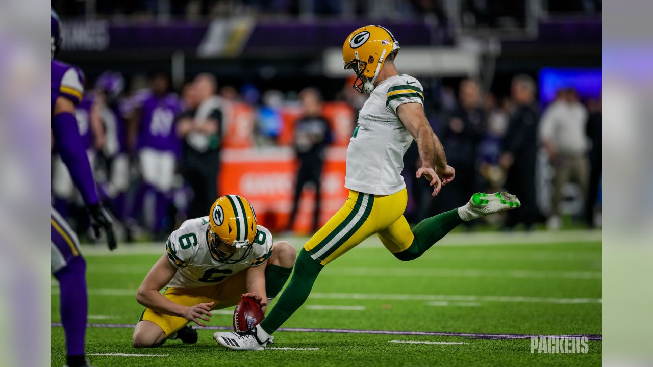 Packers re-sign Mason Crosby to three year contract extension - Acme  Packing Company