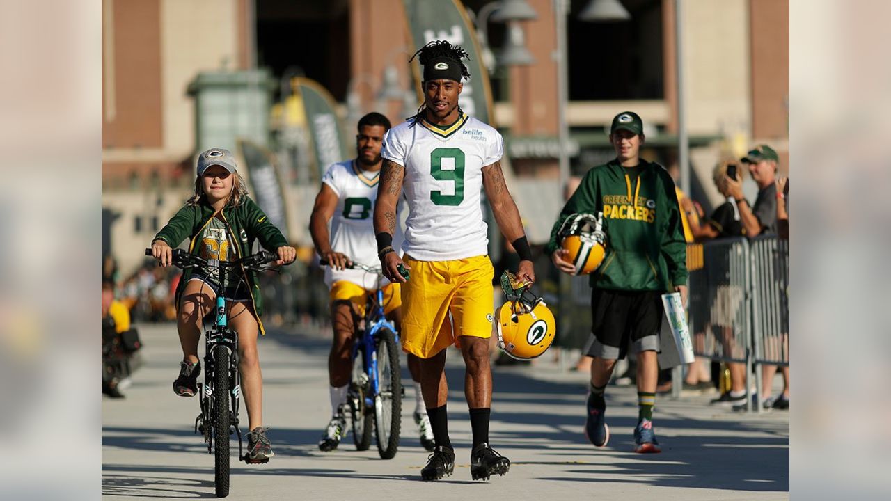 Packers players bike to work in unique tradition – Orange County Register