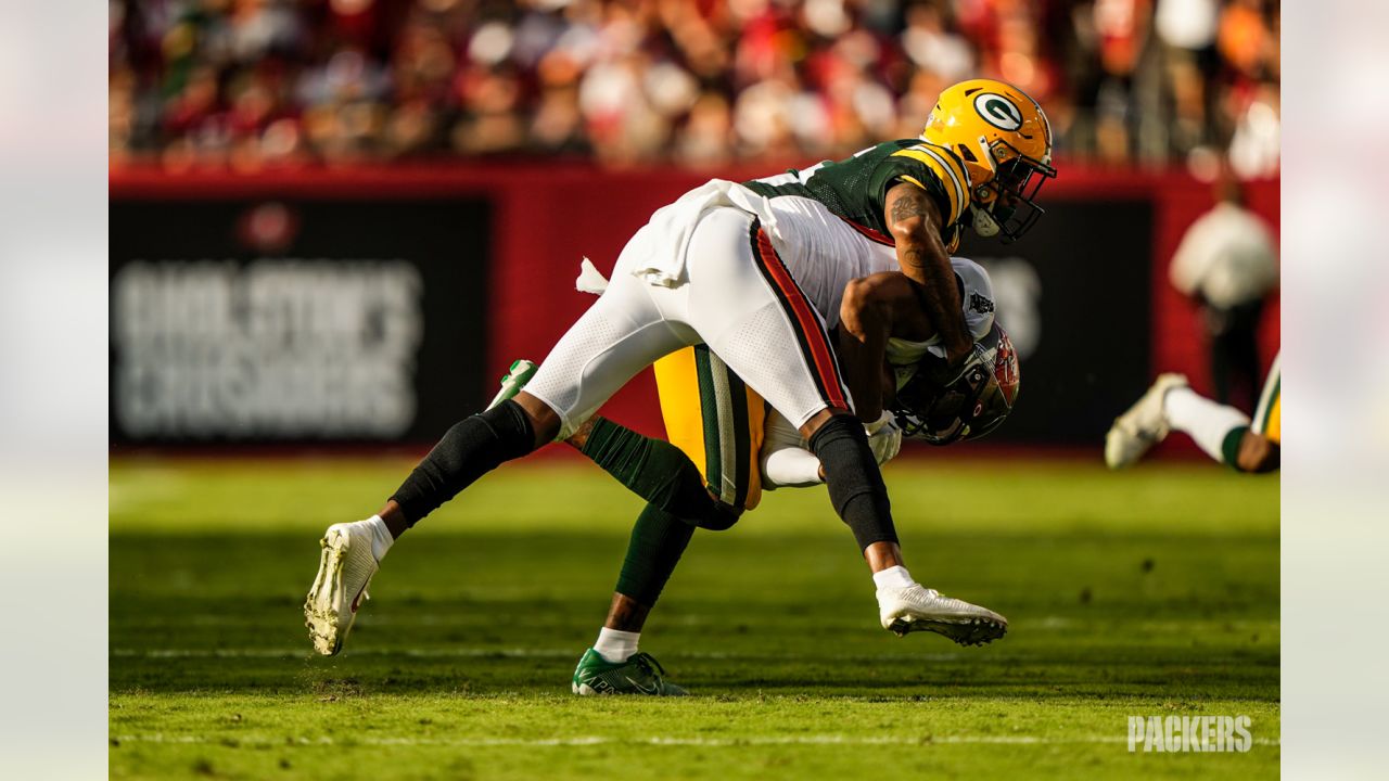 Tampa Bay Buccaneers vs. Green Bay Packers . NFL Game. American Football  League match. Silhouette of professional player celebrate touch down.  Screen Stock Photo - Alamy