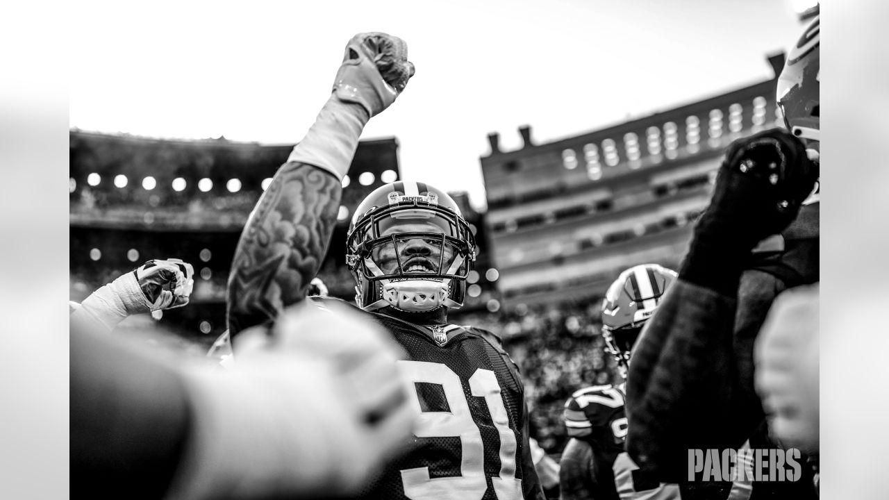 Green Bay Packers cornerback Keisean Nixon (25) on the sidelines during an  NFL football game Sunday, Oct. 2, 2022, in Green Bay, Wis. (AP  Photo/Jeffrey Phelps Stock Photo - Alamy