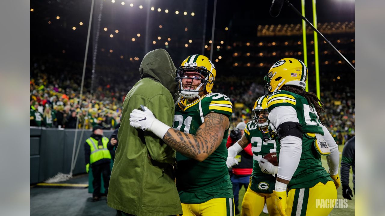 Photos: Anthony Davis, Lil Wayne attend Packers-Seahawks game at Lambeau  Field