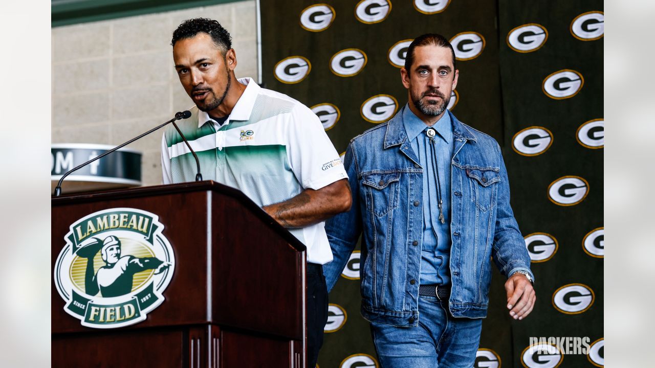 Aaron Rodgers sports Canadian tuxedo at Welcome Back Packers Luncheon