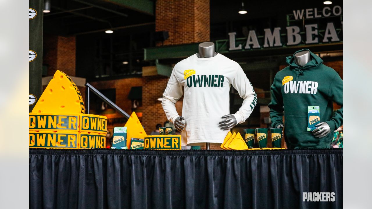 The Packers acquire Foamation, the originator of the Cheesehead - Acme  Packing Company