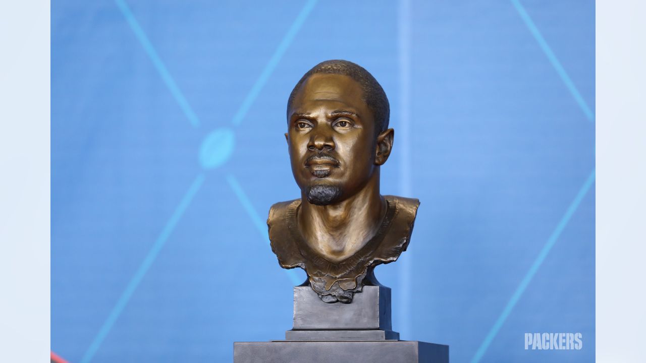 Woodson embracing the lifetime honor of being a Hall of Famer