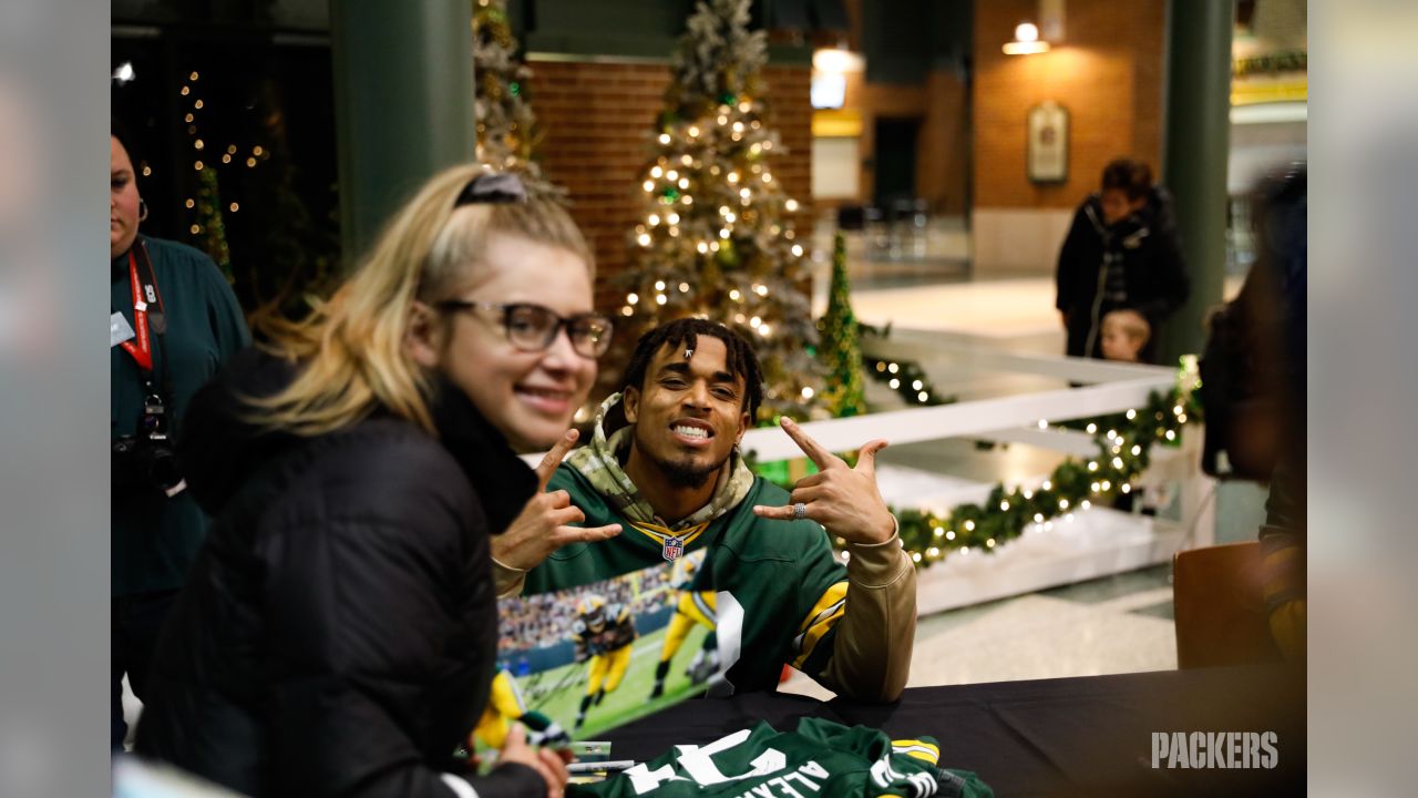 Packers players to sign autographs for donations to Salvation Army this  holiday season