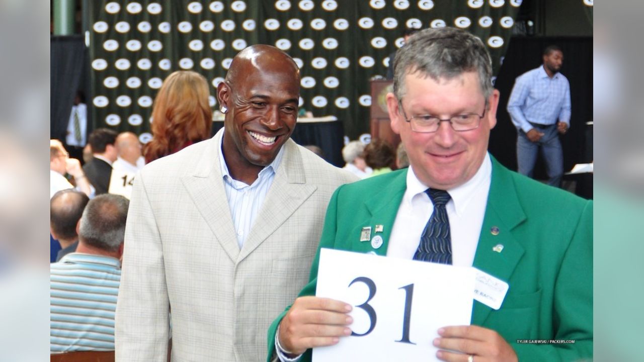 Packers wear cowboy hats to luncheon