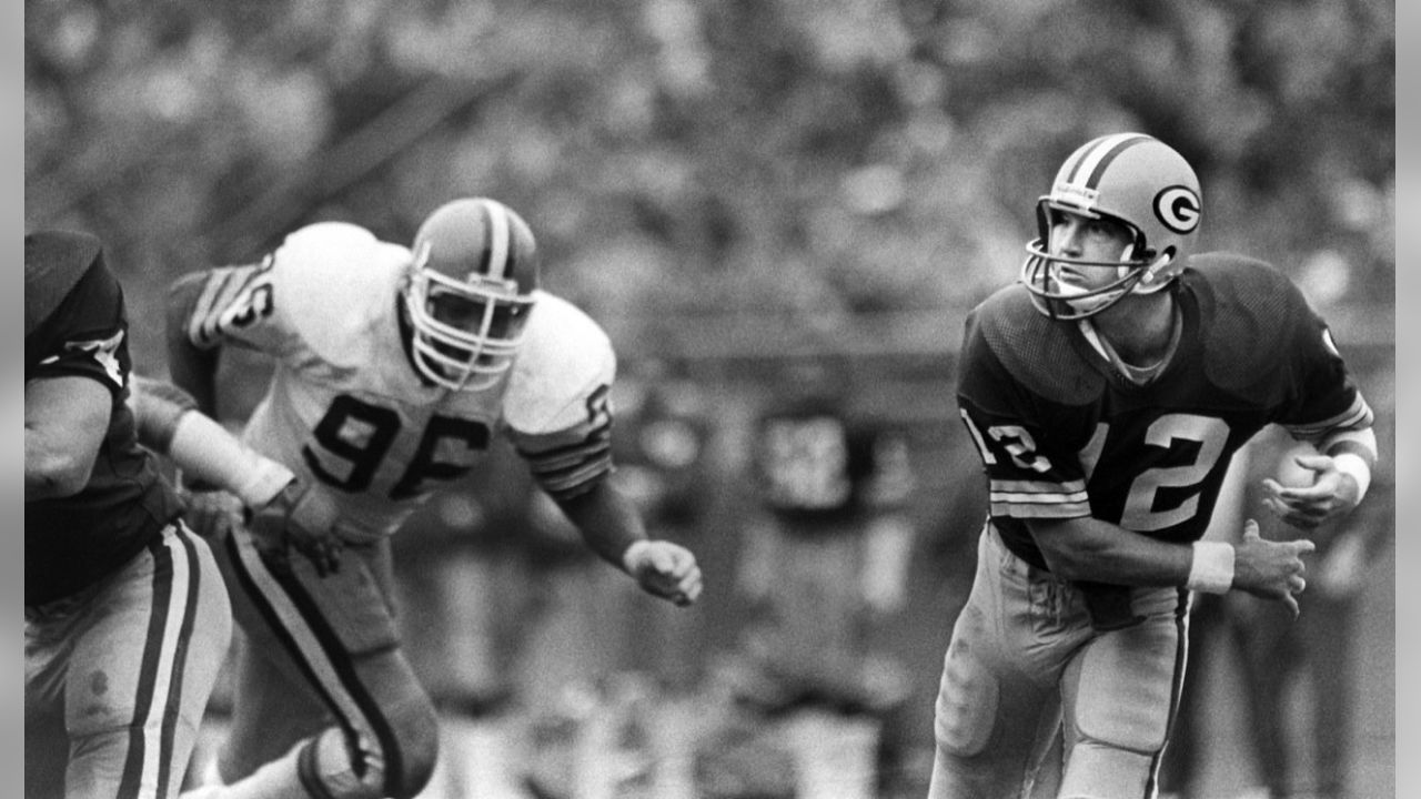 Green Bay Packers, quarterback Lynn Dickey is shown 1982. (AP Photo Stock  Photo - Alamy