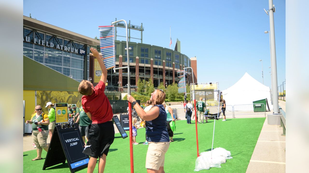 Packers training camp offers fans a variety of fun activities