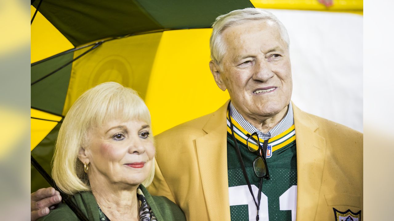 Jim Taylor death: Packers Hall of Fame fullback dies at 83 - Sports  Illustrated