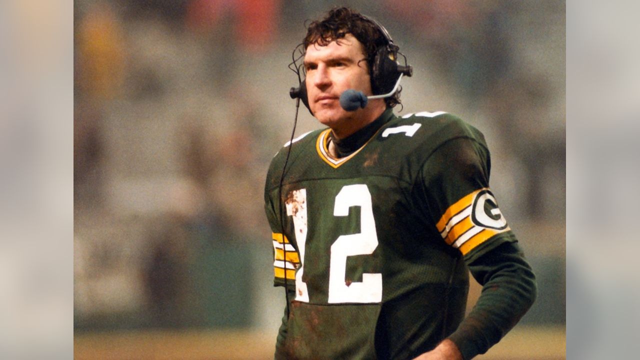 Green Bay Packers, quarterback Lynn Dickey is shown 1982. (AP Photo Stock  Photo - Alamy