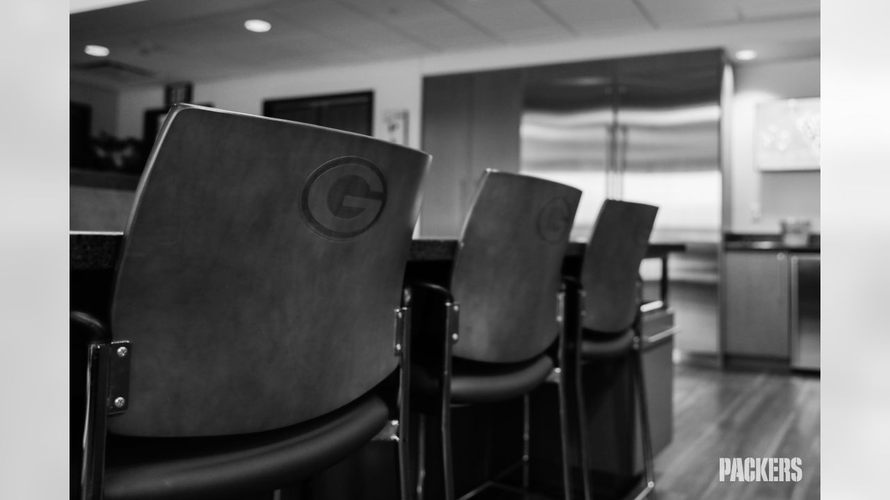 Green Bay Packers' home opener marks unveiling of expanded alumni suite at  Lambeau Field