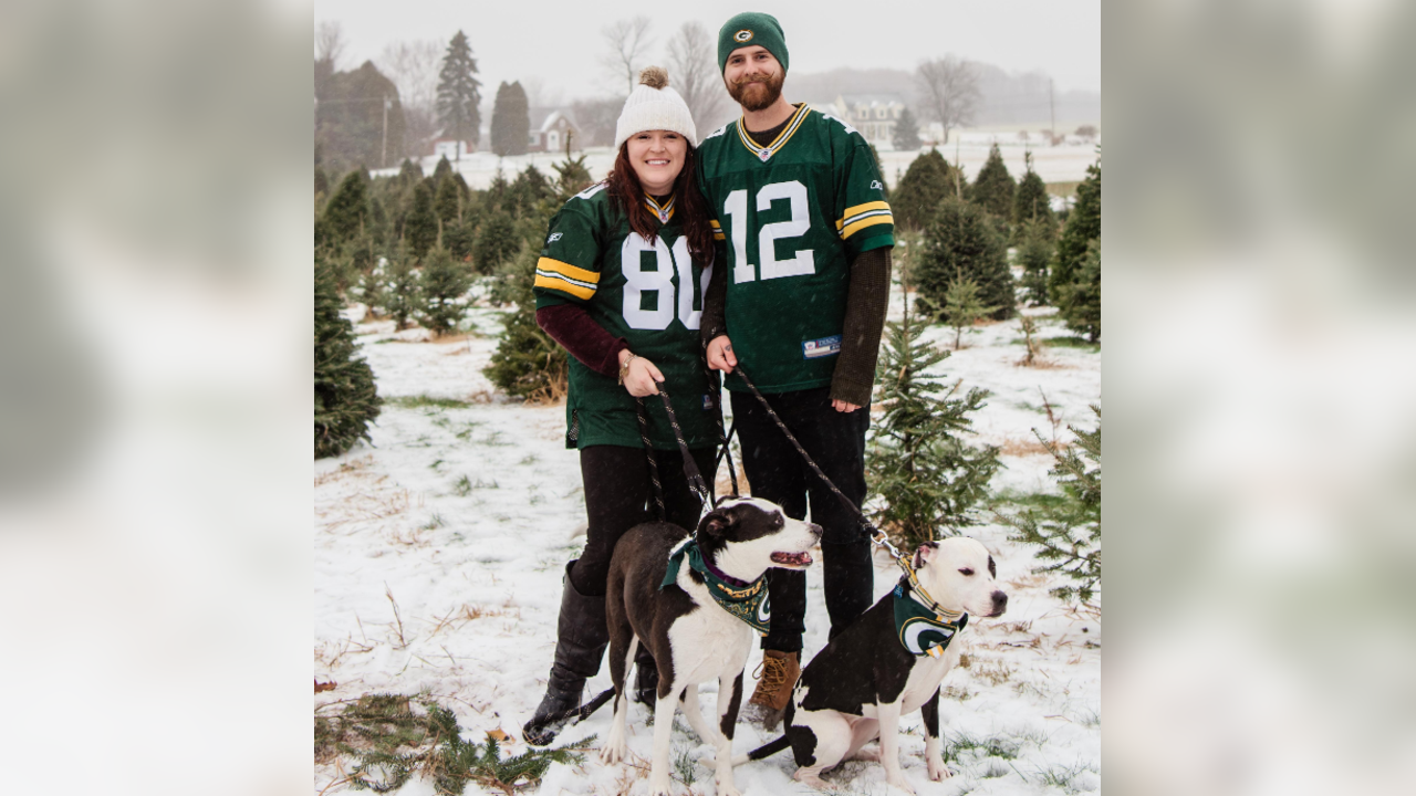 That Dood Squad dogs show off their Packers pride in Instagram photo