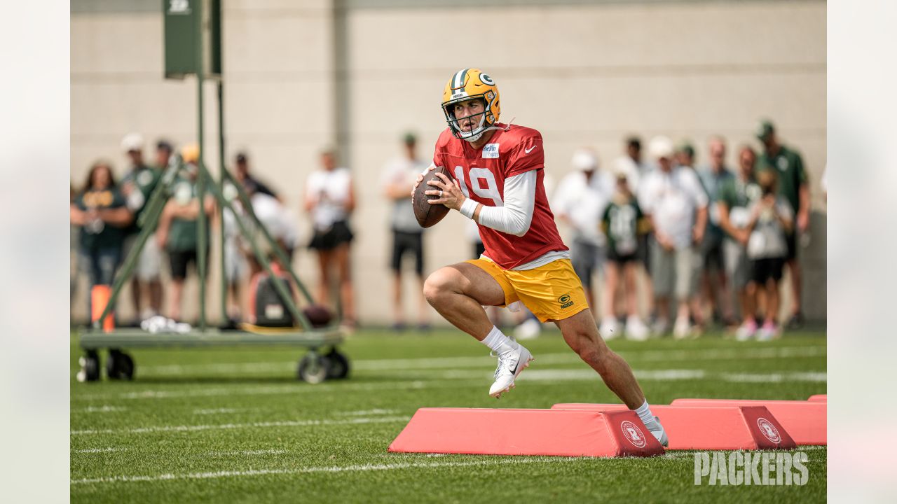 Peyton Manning joins the Packers for training camp - Acme Packing