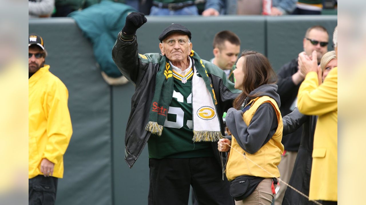 Packers, fans remember Fuzzy Thurston