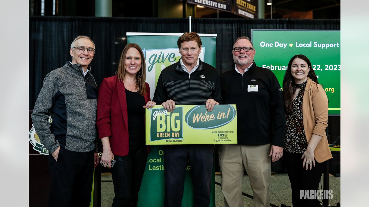 Give BIG Green Bay Mug