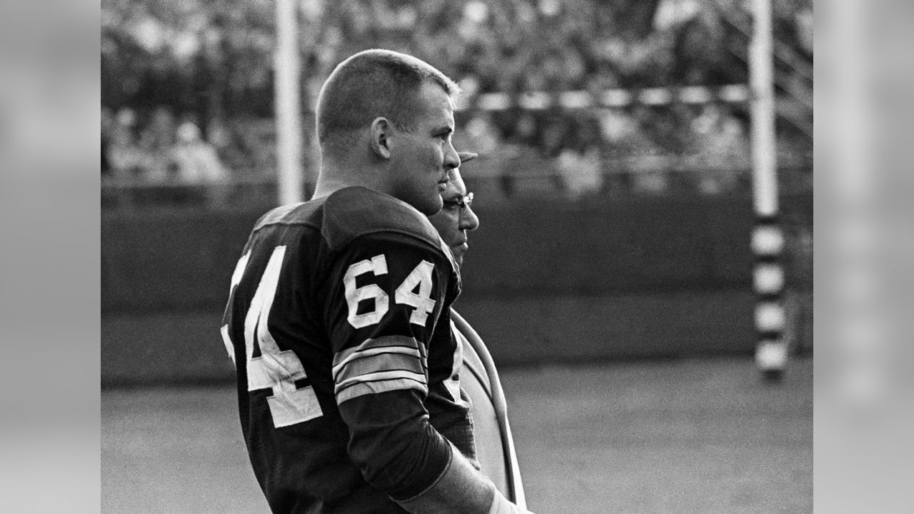 Packers great Kramer presents gold football