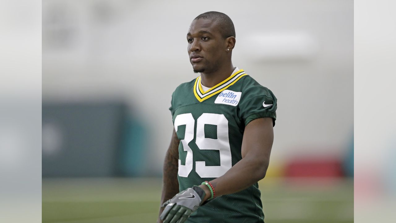 Happy Birthday to Demetri Goodson!