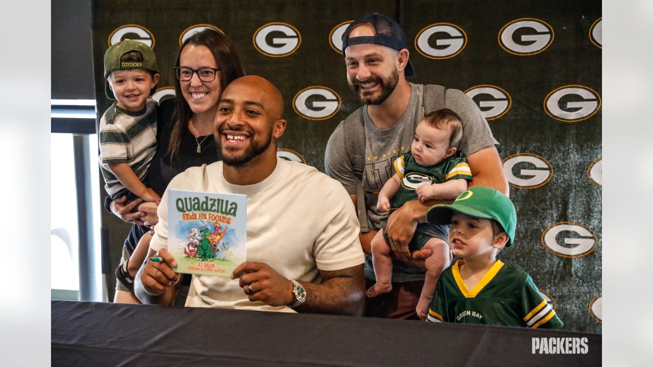 Highlight: Quadzilla finds a Lambeau Leap