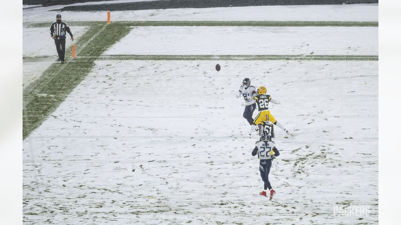 Photos: Green Bay Packers crush Tennessee Titans at snowy Lambeau Field –  thereporteronline