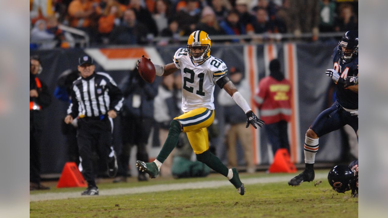 Pro Football Hall of Fame comes calling for former Packers DB Charles  Woodson