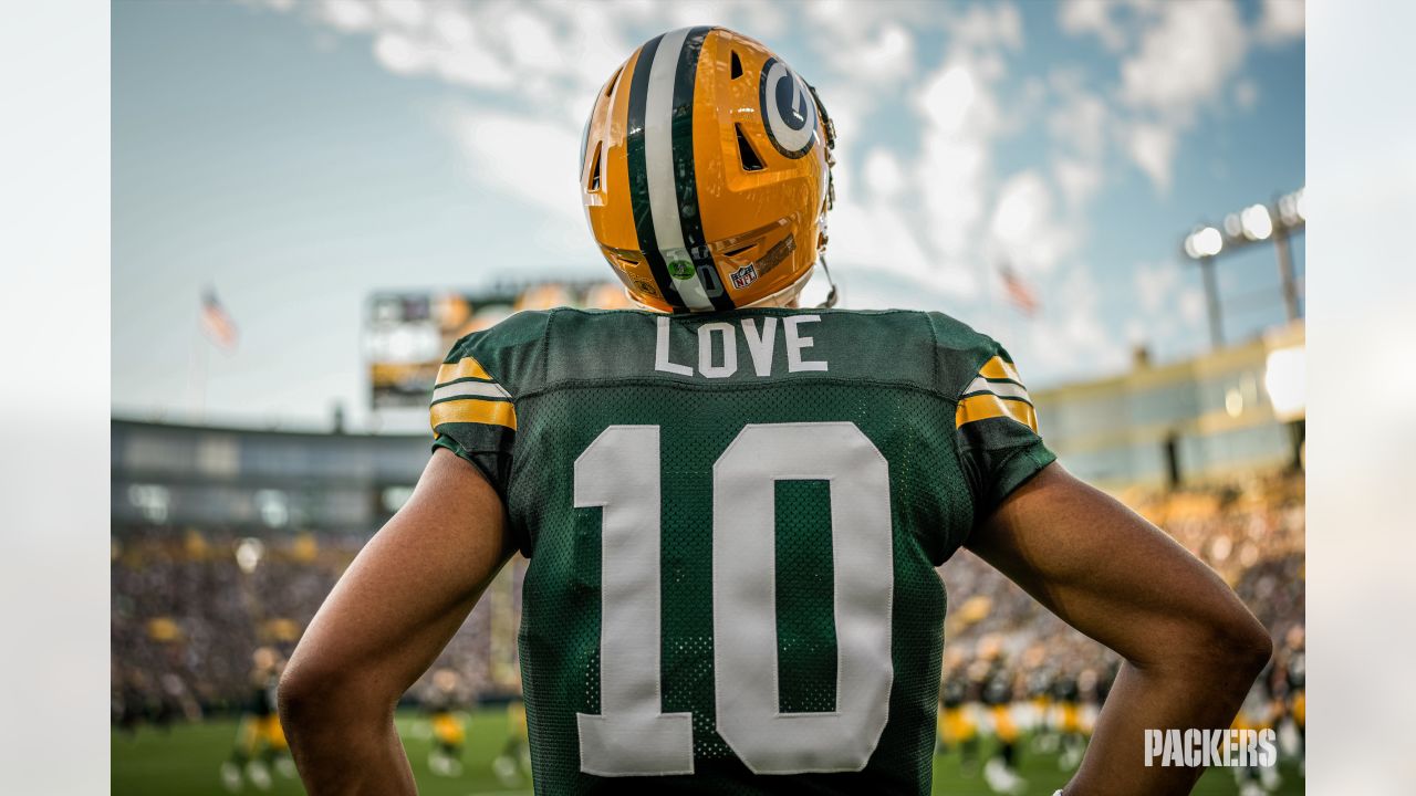 Best photos from Packers-Patriots pregame warmups