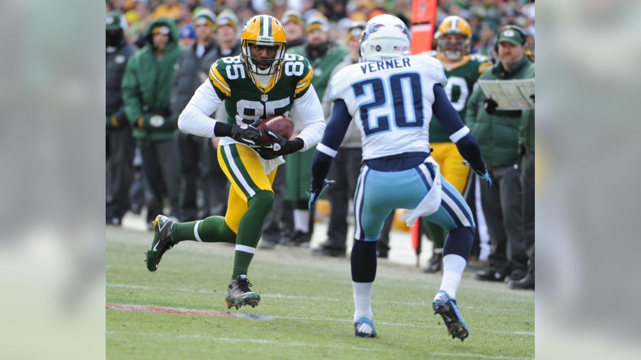 2,669 Green Bay Packers V Tennessee Titans Photos & High Res Pictures -  Getty Images