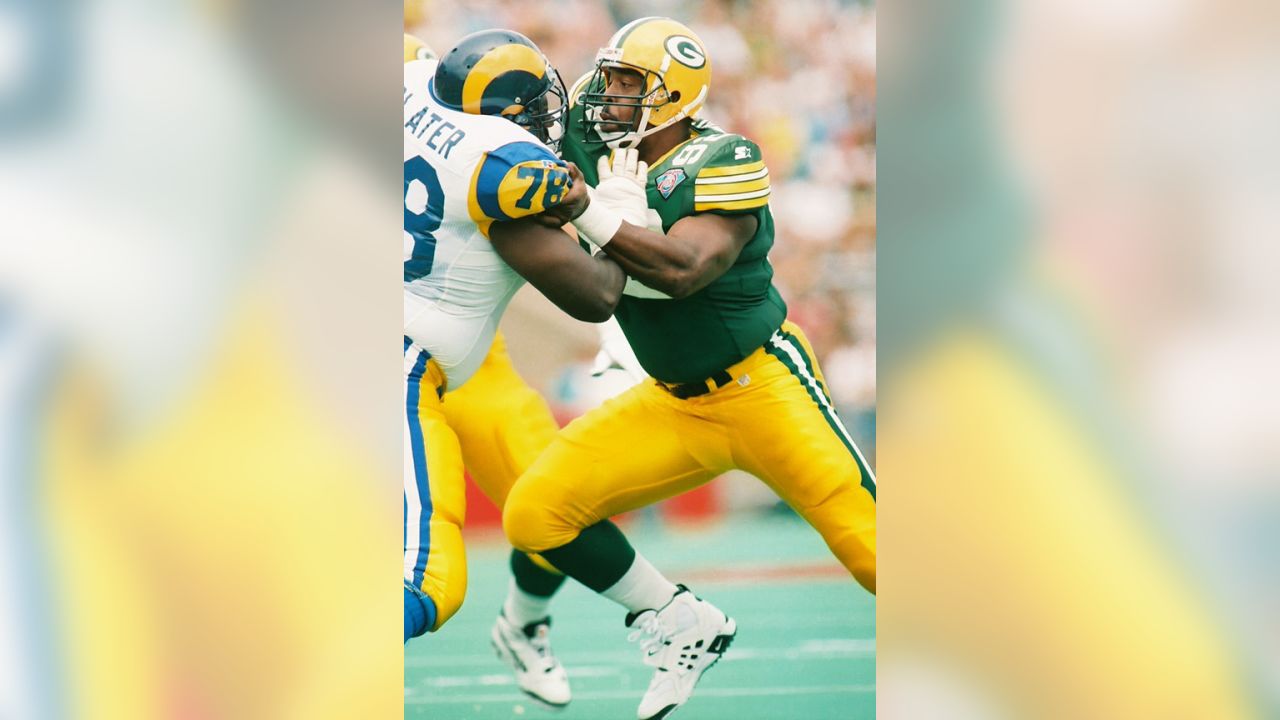 Today in Pro Football History: 1993: Reggie White Agrees to Join Packers